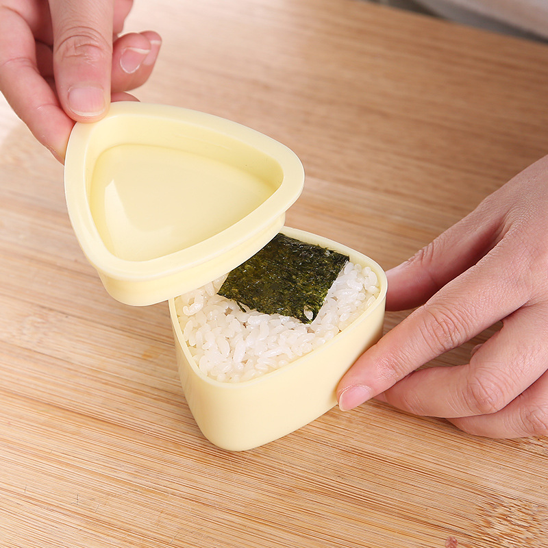 Small Mini Cute Triangle Plum Blossom Flower Shape Mould Plastic Pp Sushi Maker Rice Molds for Kid Children