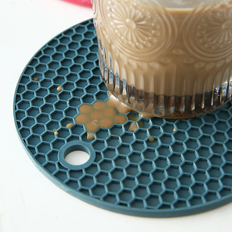 Heat Resistant Kitchen Utensil Round Honeycomb Silicone Hot Pot Holder Mat Coaster